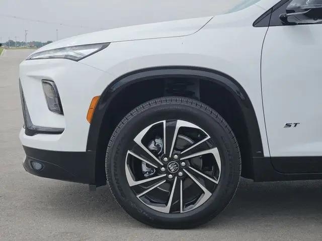 2026 Buick Enclave Sport Touring FWD