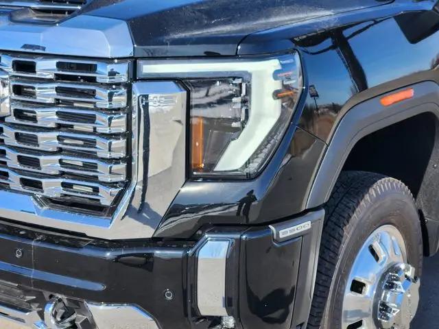 2026 GMC Sierra 3500HD Crew Cab, Long Bed, Denali Dual Rear Wheel, 4WD