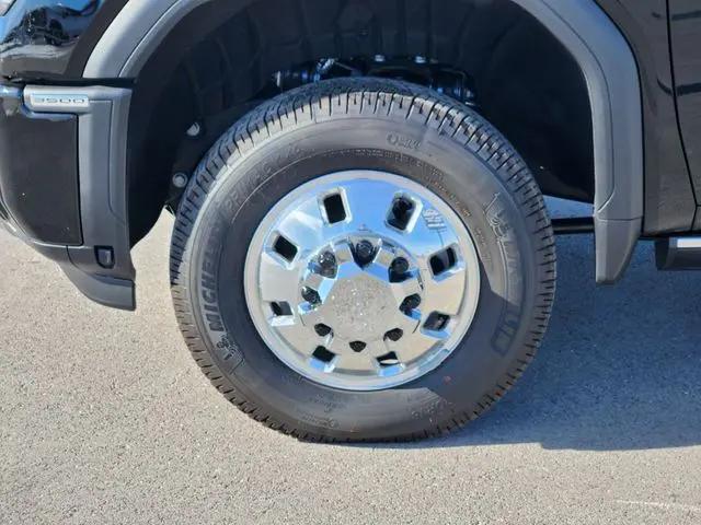 2026 GMC Sierra 3500HD Crew Cab, Long Bed, Denali Dual Rear Wheel, 4WD