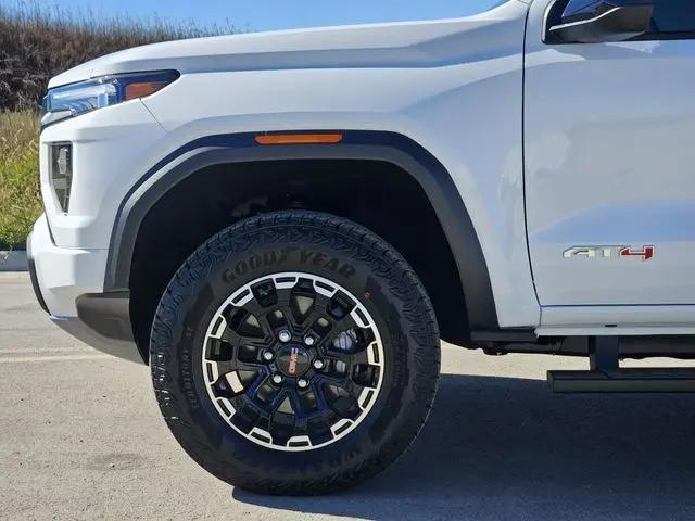 2026 GMC Canyon AT4, 4WD