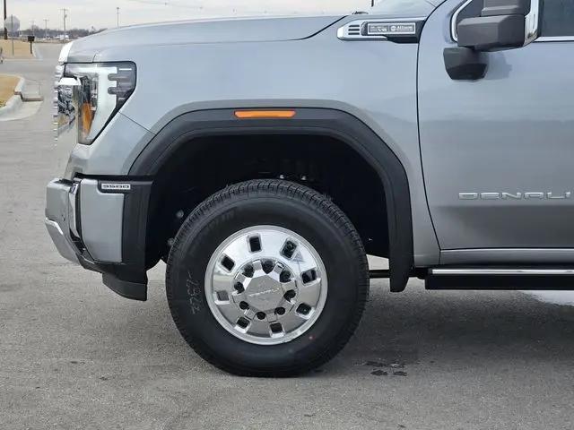 2026 GMC Sierra 3500HD Crew Cab, Long Bed, Denali Dual Rear Wheel, 4WD