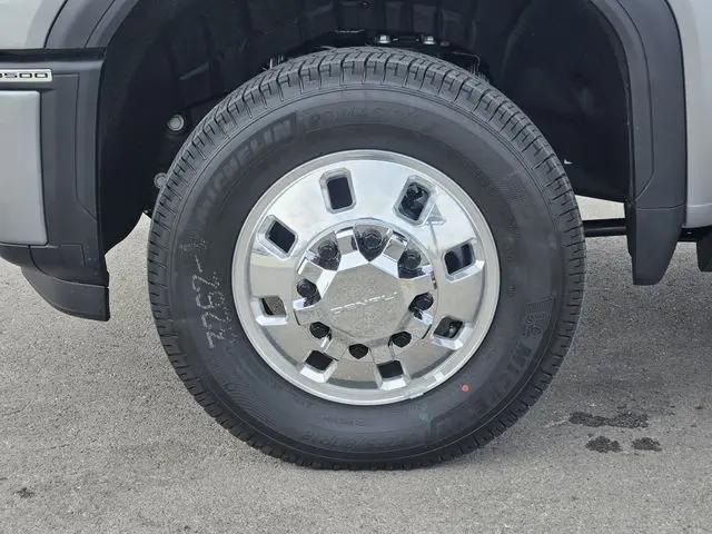 2026 GMC Sierra 3500HD Crew Cab, Long Bed, Denali Dual Rear Wheel, 4WD