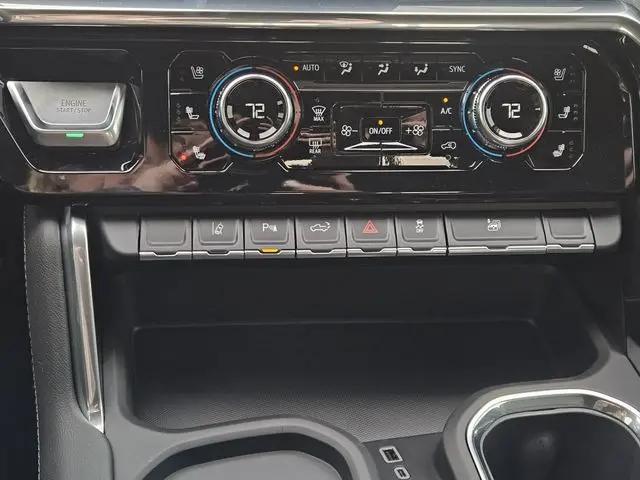 2026 GMC Sierra 3500HD Crew Cab, Long Bed, Denali Dual Rear Wheel, 4WD