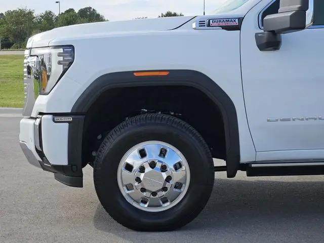 2026 GMC Sierra 3500HD Crew Cab, Long Bed, Denali Dual Rear Wheel, 4WD