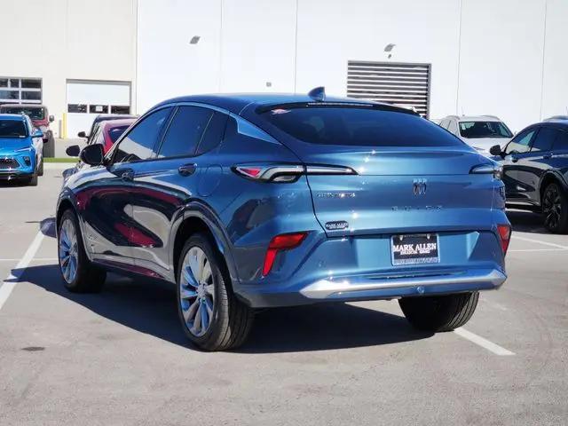 2026 Buick NV Avenir FWD