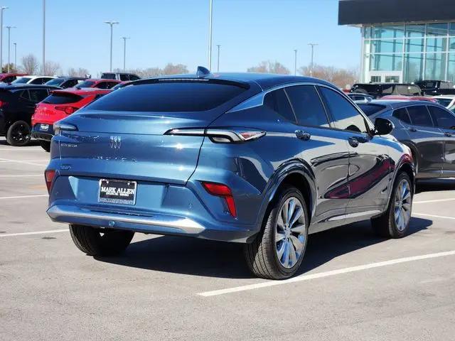 2026 Buick NV Avenir FWD