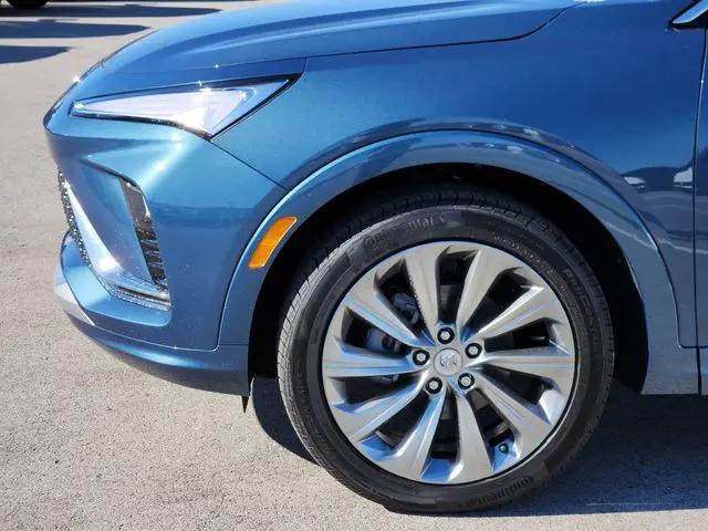 2026 Buick NV Avenir FWD