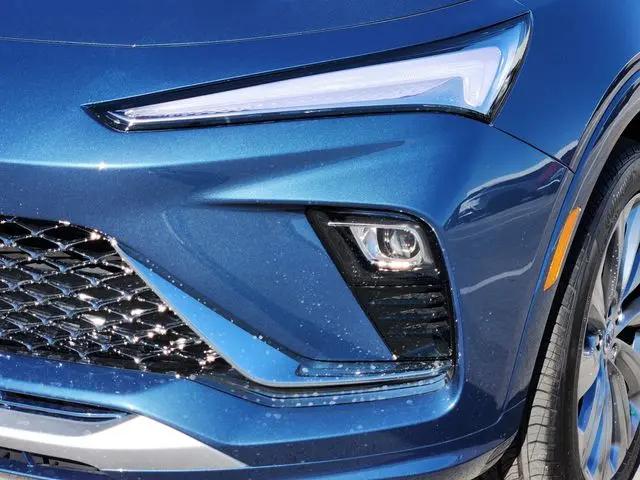 2026 Buick NV Avenir FWD