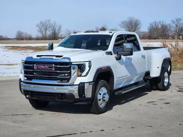 2026 GMC Sierra 3500HD Crew Cab, Long Bed, SLT Dual Rear Wheel, 4WD