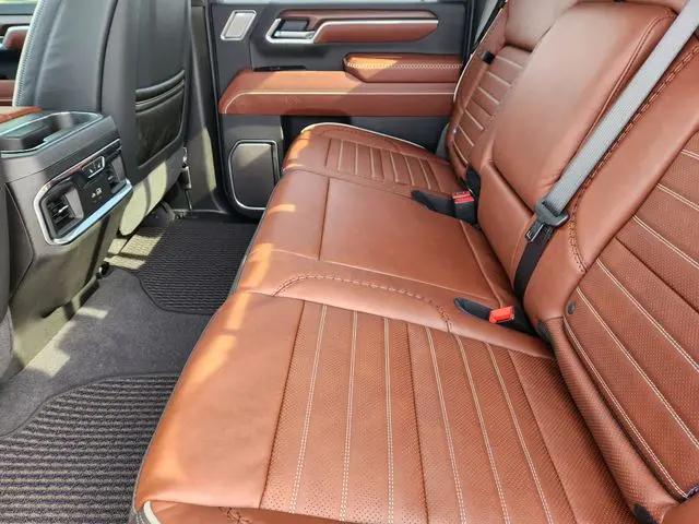 2026 GMC Sierra 3500HD Crew Cab, Long Bed, Denali Ultimate Dual Rear Wheel, 4WD
