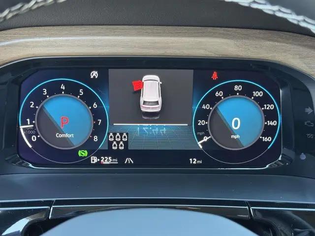 2026 Volkswagen Atlas SE with Technology