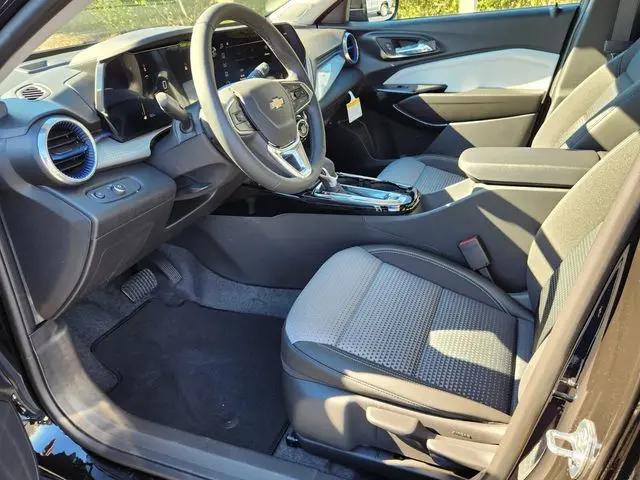 2026 Chevrolet Trax FWD LT