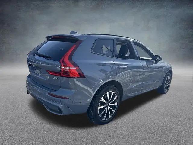 2024 Volvo XC60 B5 Plus Dark Theme