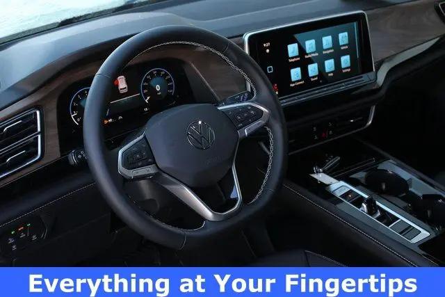 2026 Volkswagen Atlas SE with Technology