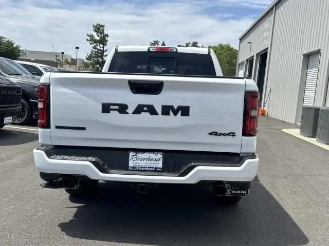 2026 Ram 1500 Big Horn Crew Cab 4x4 57 Box