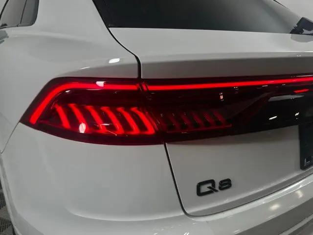 2023 Audi Q8 Premium 55 TFSI quattro Tiptronic