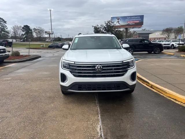 2026 Volkswagen Atlas SE with Technology