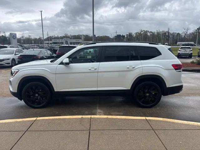 2026 Volkswagen Atlas SE with Technology