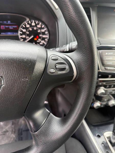 2020 Nissan Pathfinder S 4WD