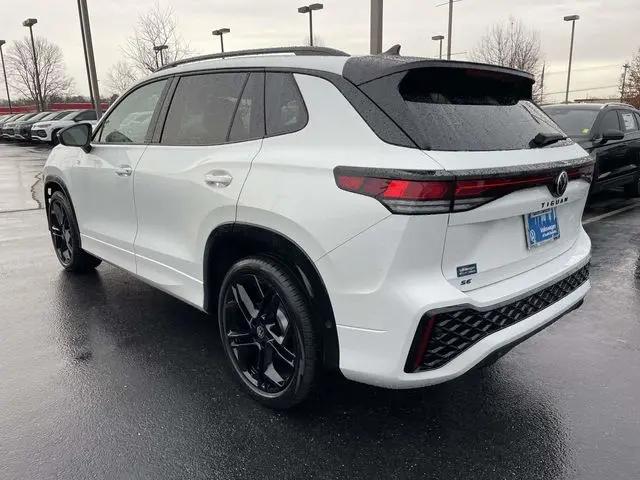 2026 Volkswagen Tiguan SE R-Line Black