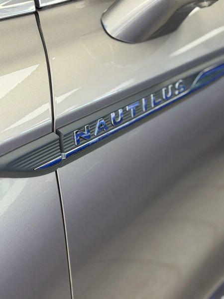 2020 Lincoln Nautilus Reserve