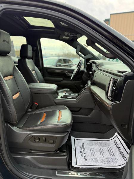 2024 GMC Sierra 3500HD 4WD Crew Cab Standard Bed AT4