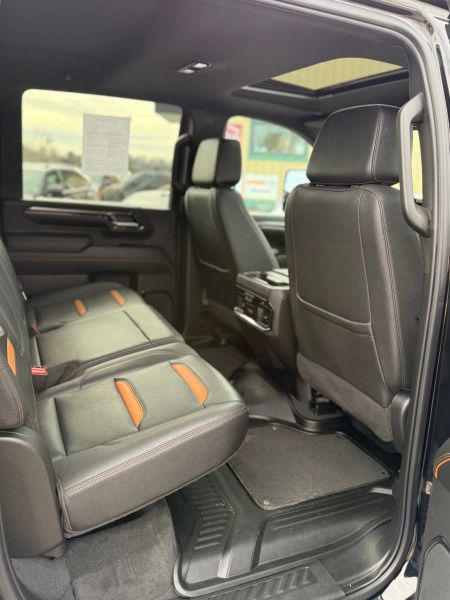 2024 GMC Sierra 3500HD 4WD Crew Cab Standard Bed AT4