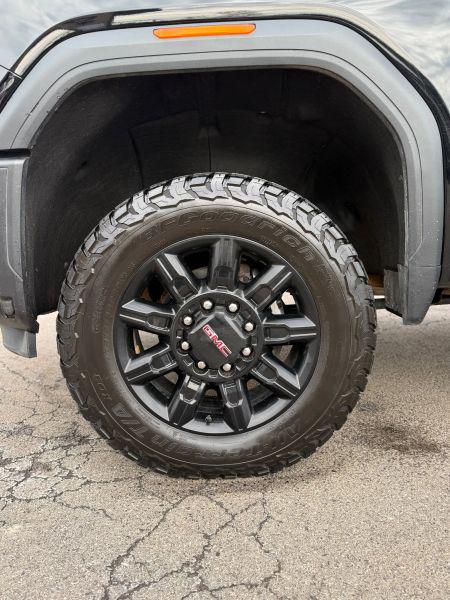 2024 GMC Sierra 3500HD 4WD Crew Cab Standard Bed AT4