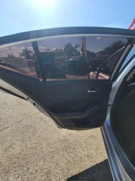 2020 Nissan Altima SL FWD