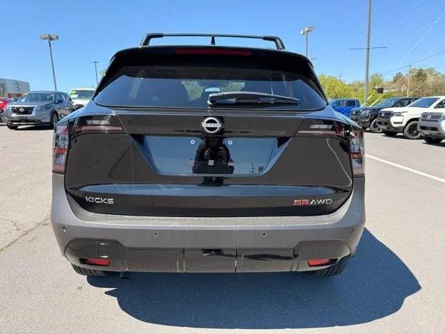 2026 Nissan Kicks SR