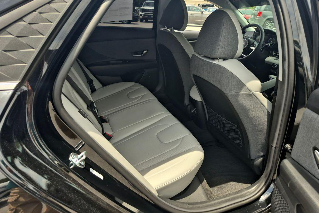 New 2026 Black Hyundai Limited image 18