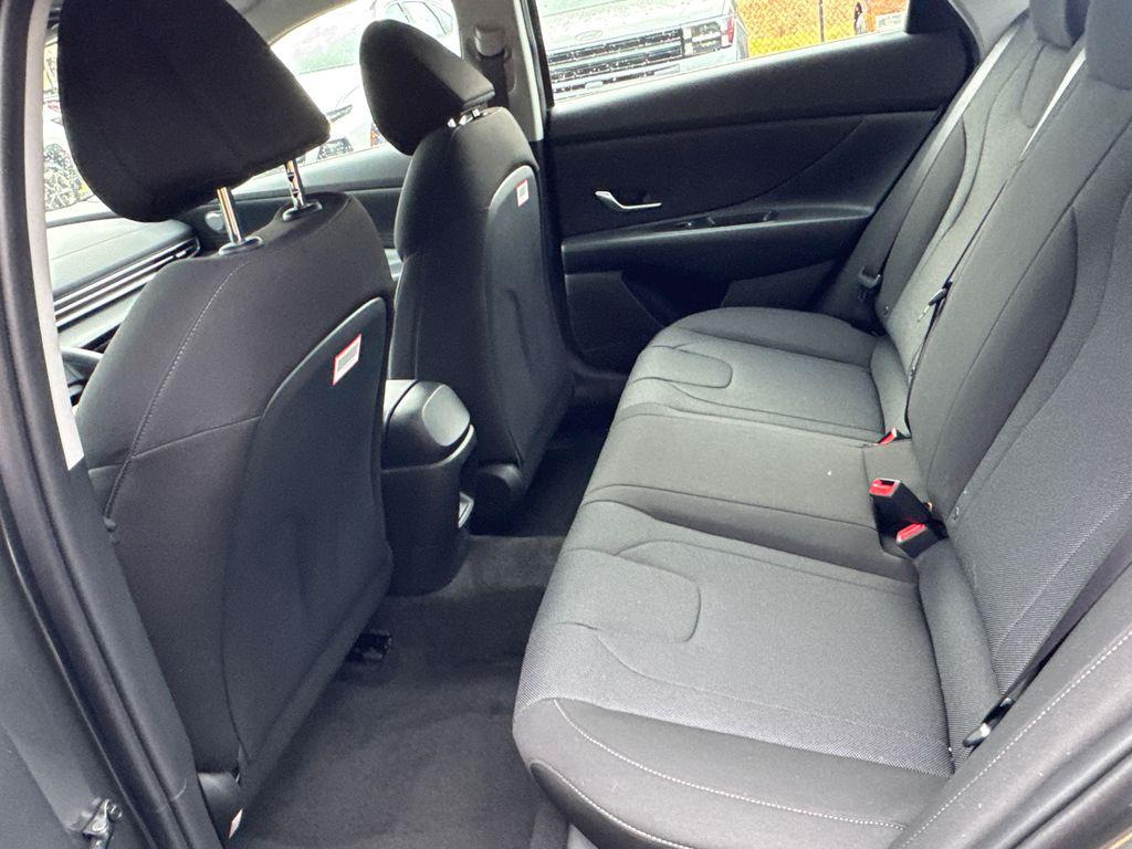 New 2026 Gray HYUNDAI SE image 12