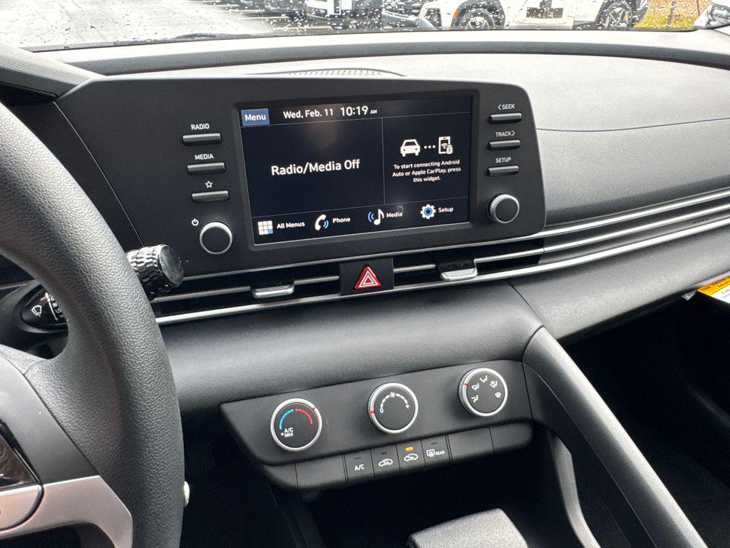 New 2026 Gray HYUNDAI SE image 18