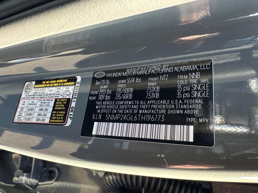 New 2026 Gray HYUNDAI SEL FWD image 22