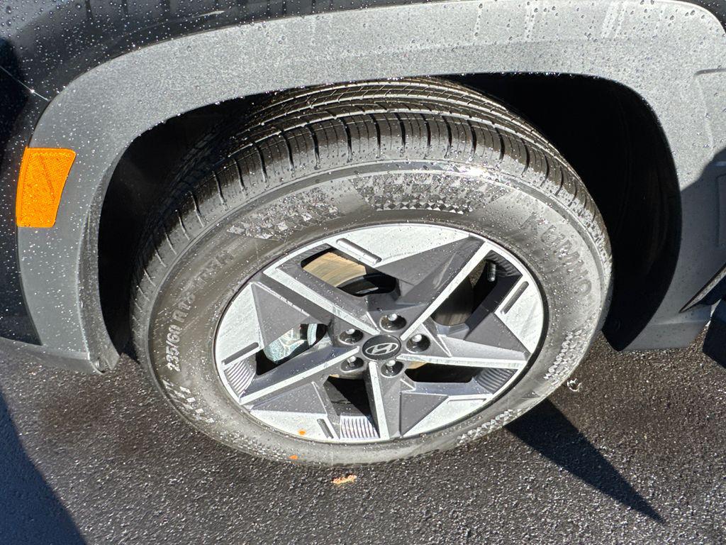 New 2026 Phantom Black HYUNDAI SE FWD image 22