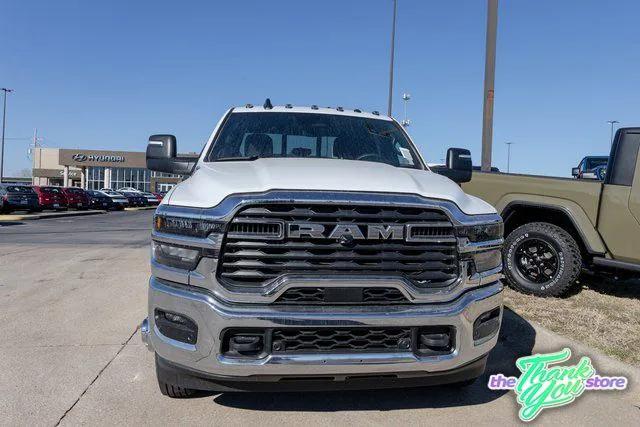 2026 Ram 3500 Tradesman Crew Cab 4x4 8' Box