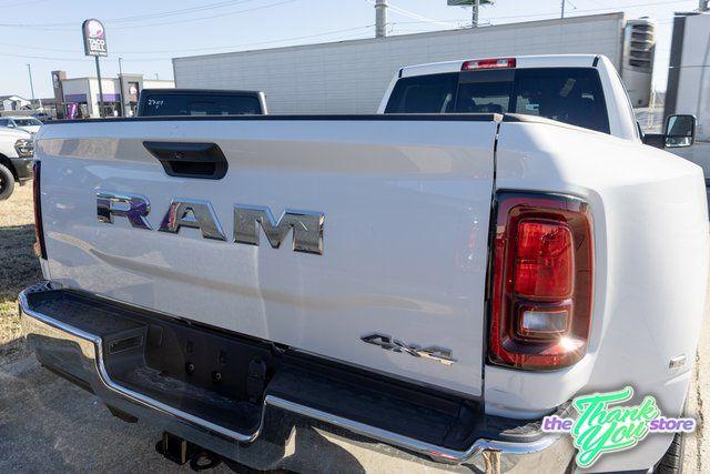 2026 Ram 3500 Tradesman Crew Cab 4x4 8' Box