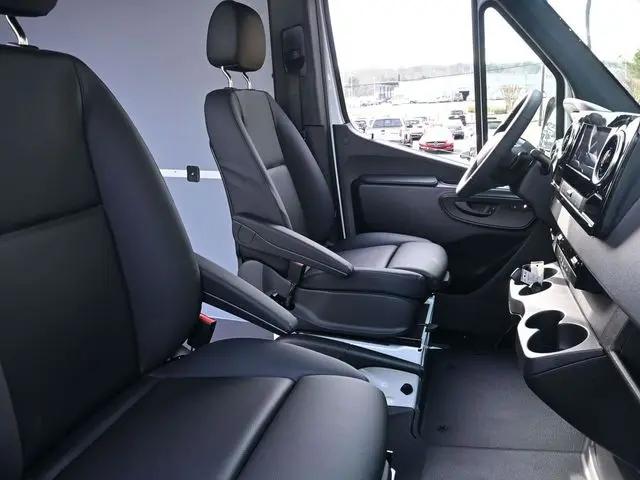 2026 Mercedes-Benz Sprinter 2500 High Roof 4-Cyl Diesel HO