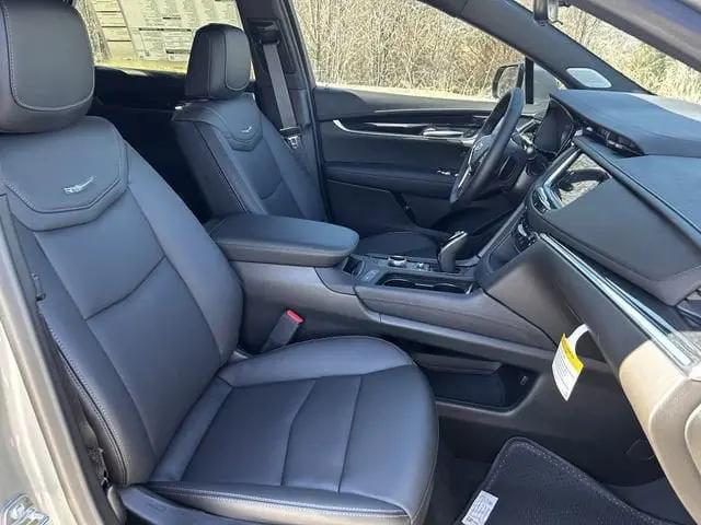 2026 Cadillac XT5 Premium Luxury FWD