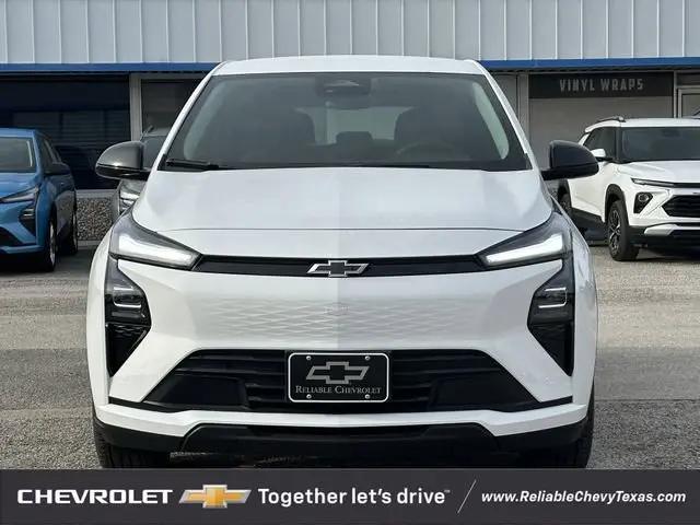 2027 Chevrolet Bolt LT FWD