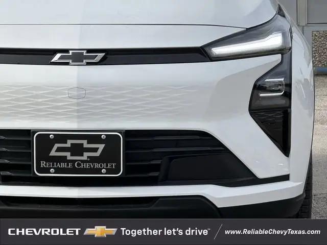 2027 Chevrolet Bolt LT FWD