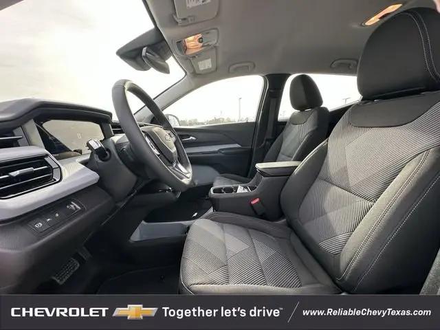 2027 Chevrolet Bolt LT FWD