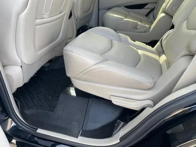 2020 Cadillac Escalade 2WD Premium Luxury