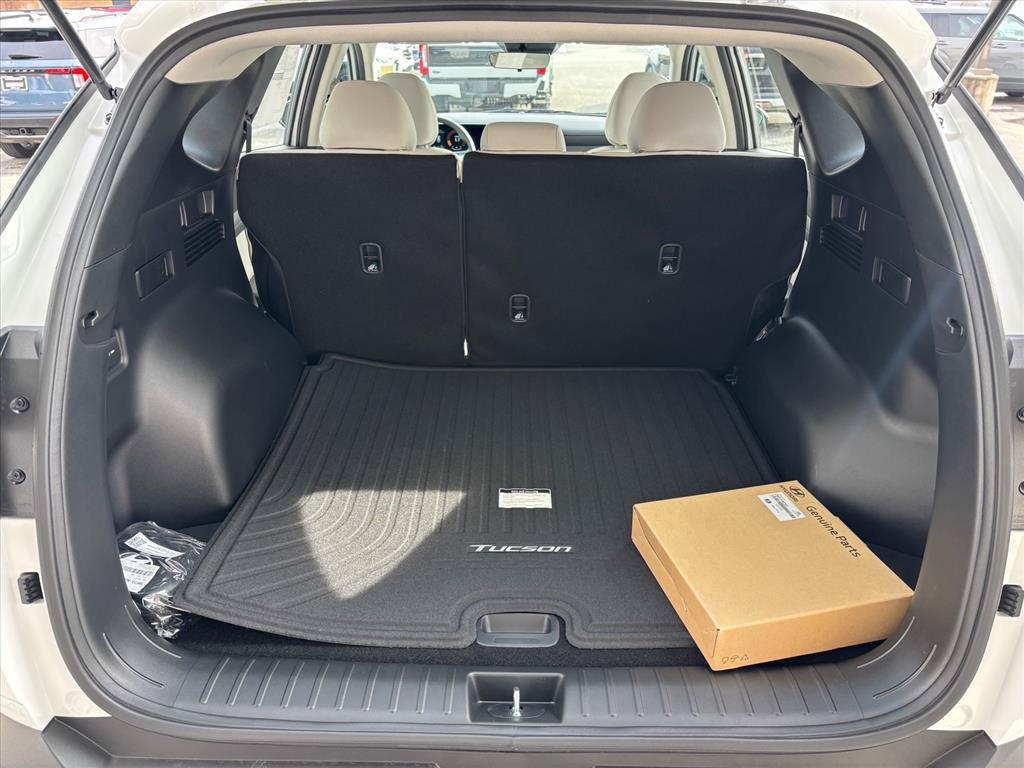 2026 Hyundai Tucson SE - Photo 3