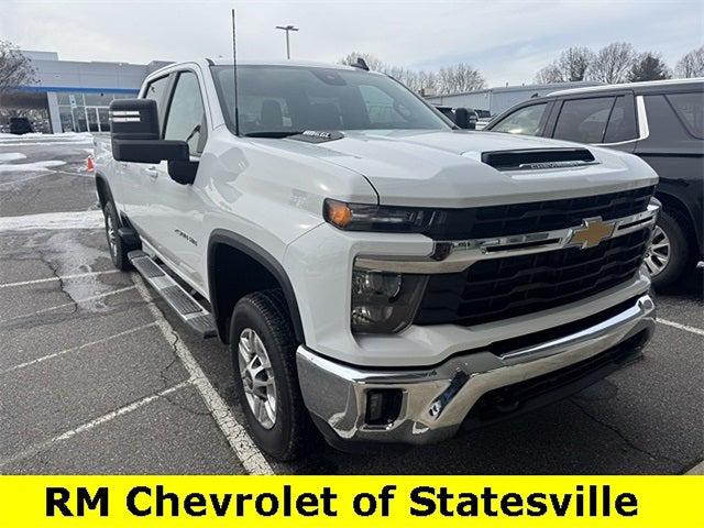2025 Chevrolet Silverado 2500HD 4WD Crew Cab Standard Bed LT