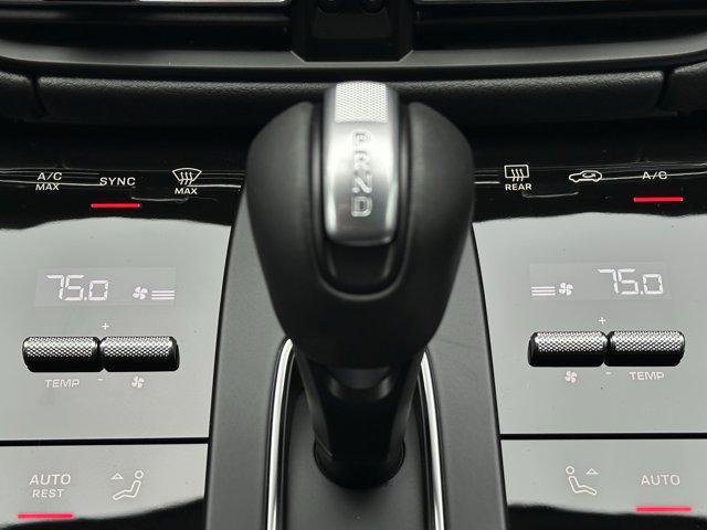 2026 Porsche Macan T