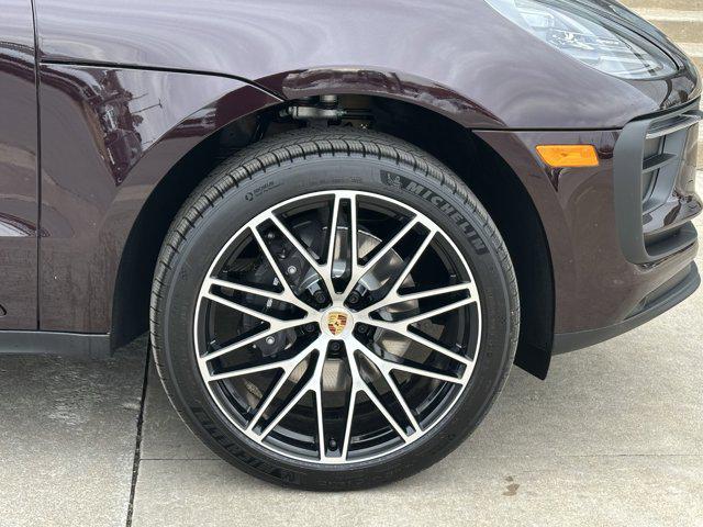 2026 Porsche Macan AWD