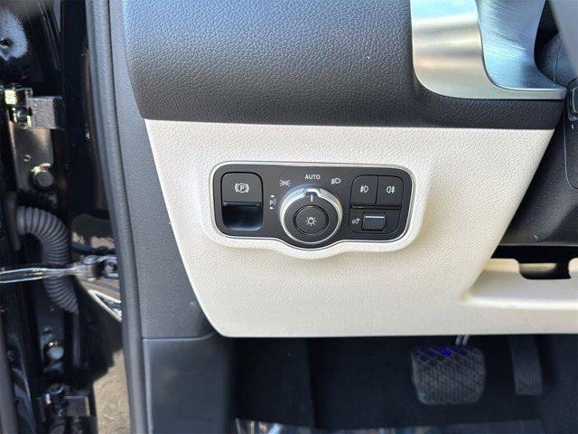 2026 Mercedes-Benz GLB 4MATIC
