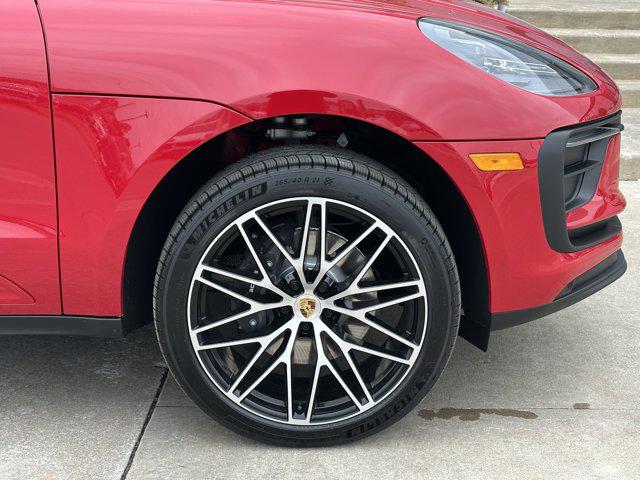 2026 Porsche Macan AWD
