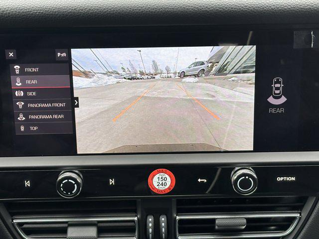 2026 Porsche Macan AWD